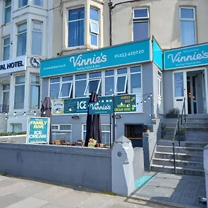 Hotel Vinnie's Family, Blackpool
